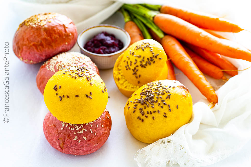 Panini soffici alla barbabietola e carota/Buns