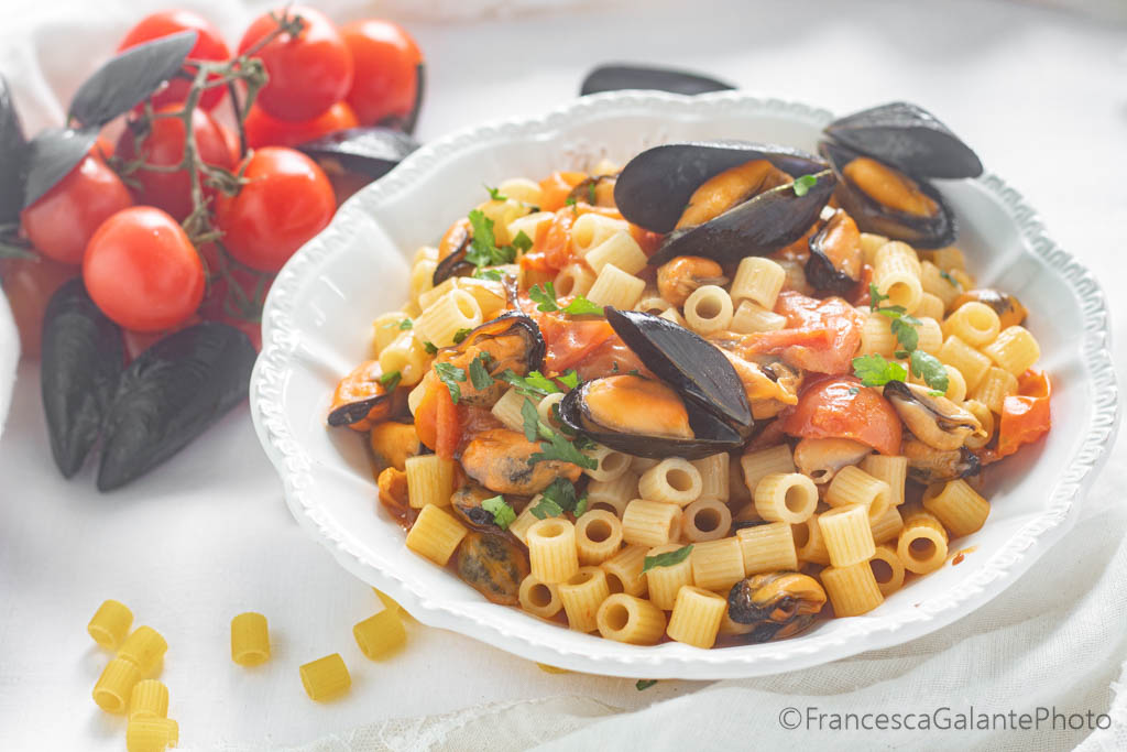 Tubettini con le cozze alla tarantina