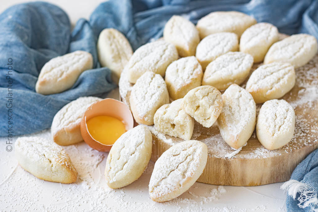 Biscotti al limone che si sciolgono in bocca